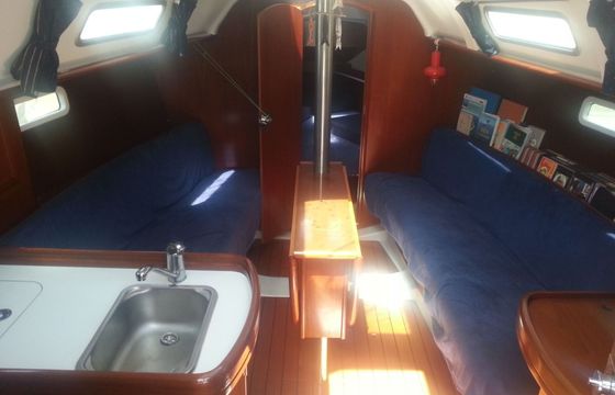 Sailboat BENETEAU OCEANIS 311 CLIPPER 10m