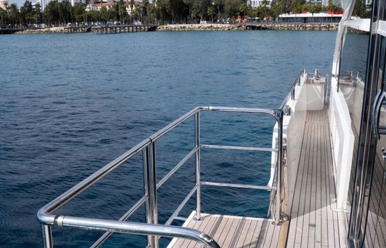 Motorboat Princess 88 2864hp
