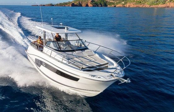 Motorboat Jeanneau Cap Camarat 10.5 Wa 600hp