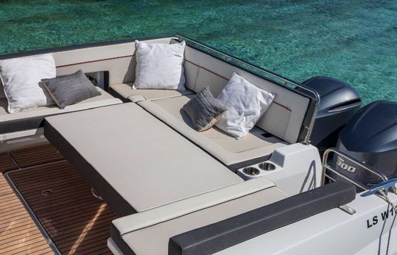 Motorboat Jeanneau Cap Camarat 10.5 Wa 600hp