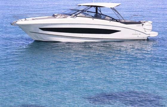 Motor yacht Beneteau Flyer 10 700hp