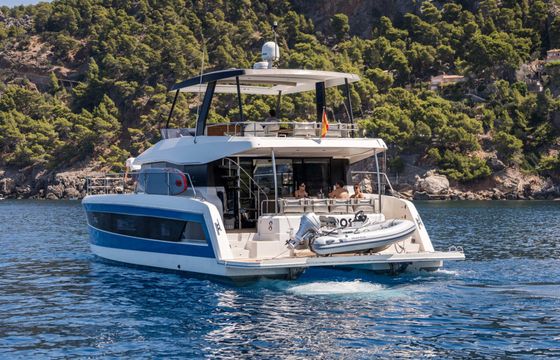 Catamaran Fountaine Pajot 44 13.41m