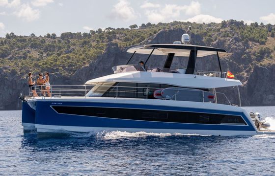 Catamaran Fountaine Pajot 44 13.41m