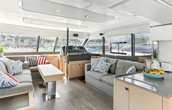 Catamaran Fountaine Pajot 44 13.41m