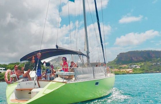 Maxie Sailing Curacao – Private Boat Tours