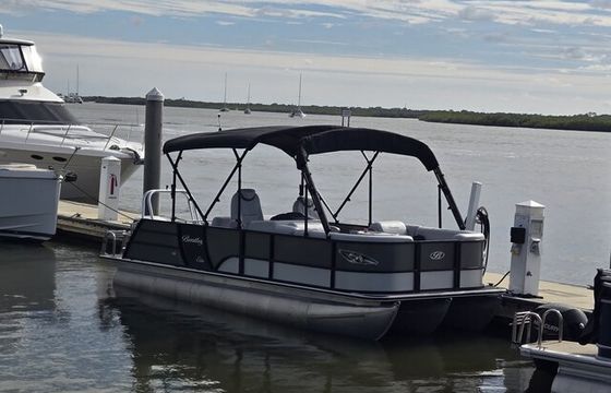 J Hook Charters – Bentley Elite 22 Pontoon