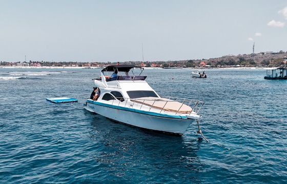 Laguna Tour And Travel – Nusa Penida Yacht
