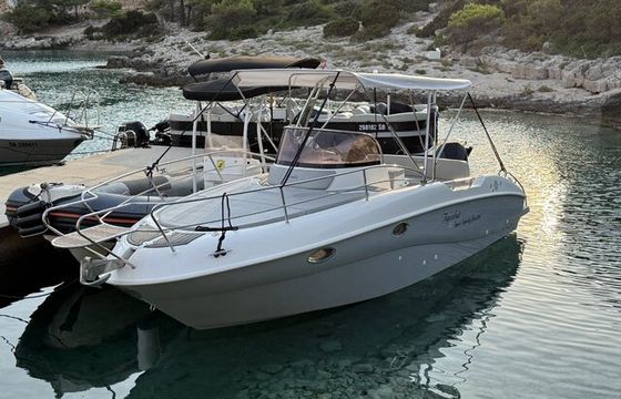 Apolon Plovila – Aquabat 850 LUX