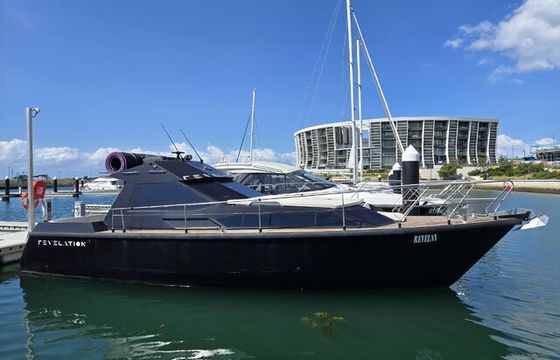 Revelation Rentals – 12 Person Cruiser