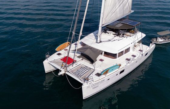 56ft Luxury Sailing Catamaran - OOSEVEN