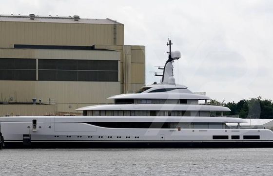 Lurssen Ace 21