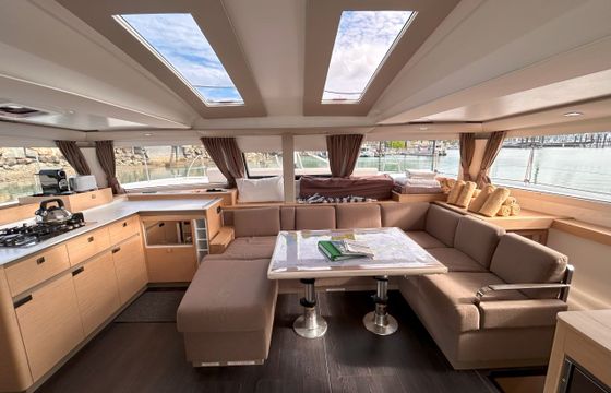 Fountaine Pajot Elba 45