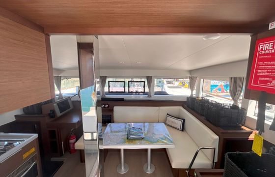 Lagoon 40