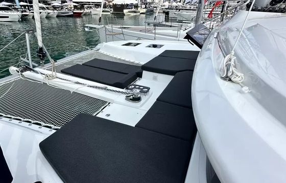 Lagoon 43