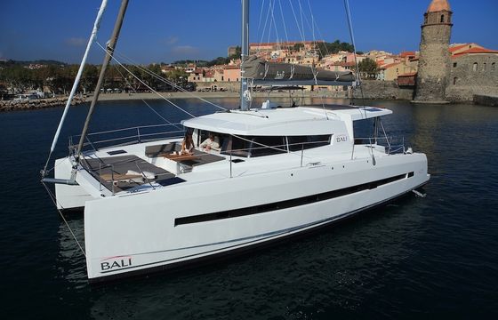 Fountaine Pajot Helia 44