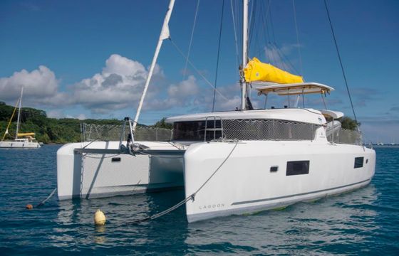 Lagoon 42