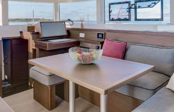 Lagoon 40