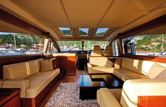 PRINCESS V70