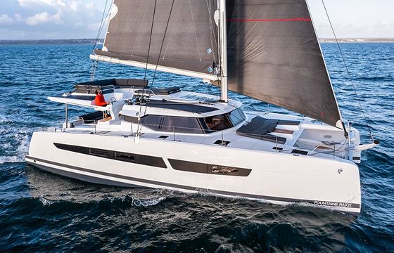 Fountaine Pajot Aura 51