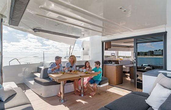 Lagoon 50