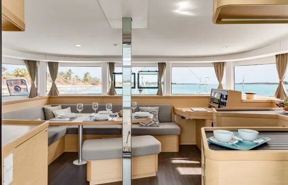 Lagoon 42