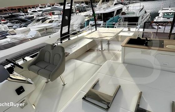 FOUNTAINE PAJOT MY6