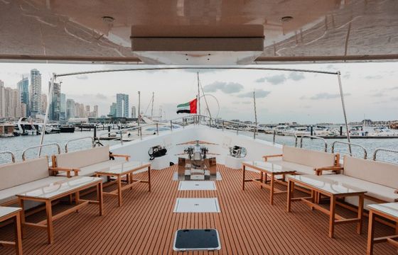 Cozmo 120ft Yacht with Pool: Luxury Redefined