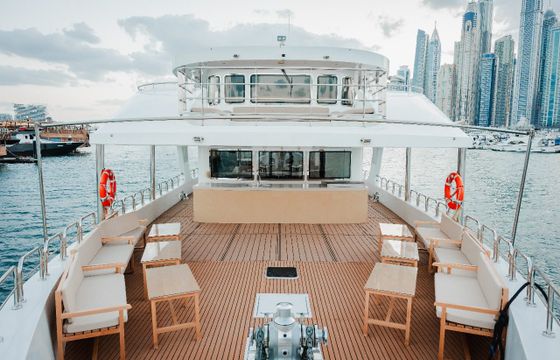 Cozmo 120ft Yacht with Pool: Luxury Redefined