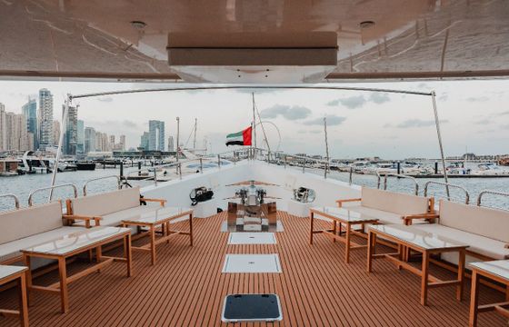 Cozmo 120ft Yacht with Pool: Luxury Redefined