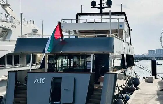 Ak 151ft Jacuzzi Dubai Yacht Rentals - Luxury