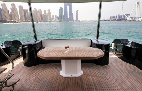 Duritti 95ft Jacuzzi Yacht Trip In Dubai - Luxury