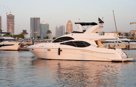 Majesty 50ft Yacht Charter Dubai - Luxury