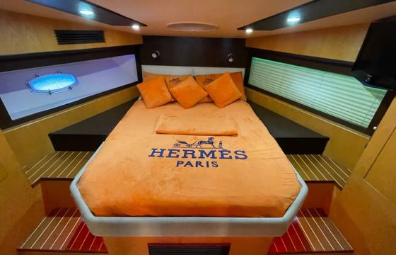 Oryx 50ft Yachts For Rent In Dubai - Luxury