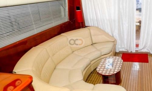 60 Ft Luxury Yacht
