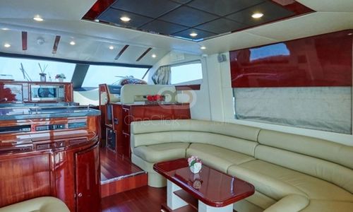 Majestic 55 Yacht