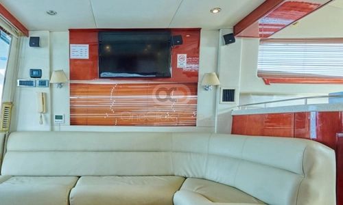 Majestic 55 Yacht