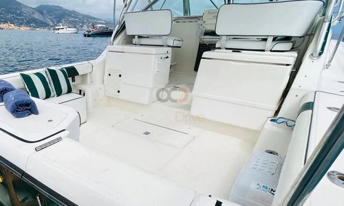 Poursuit 3400 Express