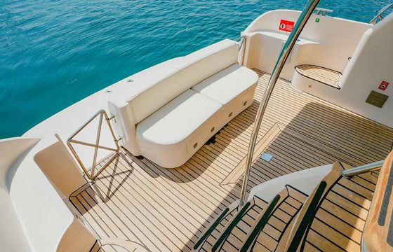 53ft Yacht - Hire Yacht for 13 to 17 People