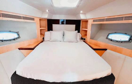 Majesty 62ft Yacht Rental - Dubai