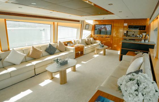Xclusive 42 - 92ft Luxury 2022