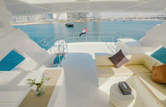 Xclusive 42 - 92ft Luxury 2022