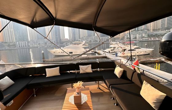 Azimut 77 ft