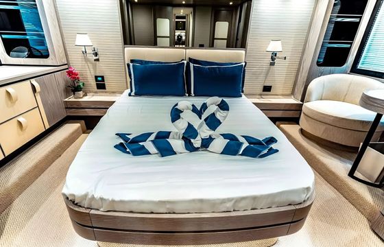 Azimut 66ft - Fat Boy
