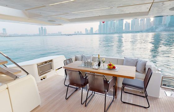 Ferretti 78 ft