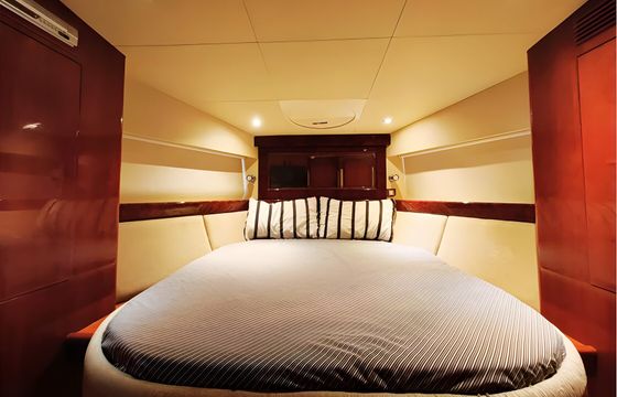 Majesty 50 ft