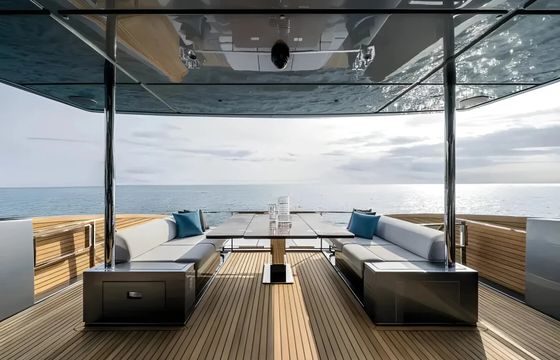 Riva 82 ft