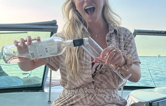 41' Luxury Yacht Charter in Chicago | Playpen &amp; Skyline Cruises