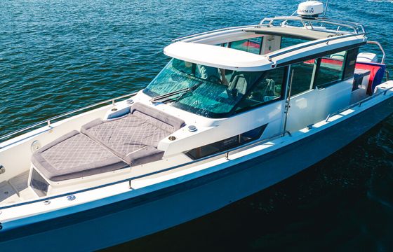 Visit the Fort Lauderdale Sandbar in Luxury