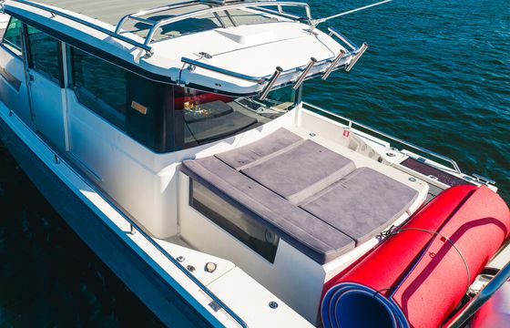 Visit the Fort Lauderdale Sandbar in Luxury