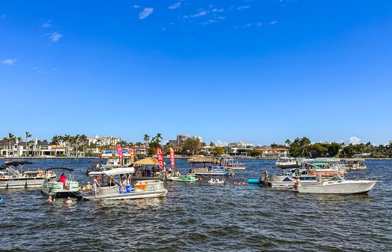 Visit the Fort Lauderdale Sandbar in Luxury
